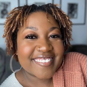 Meet Shaloré, the Icon!